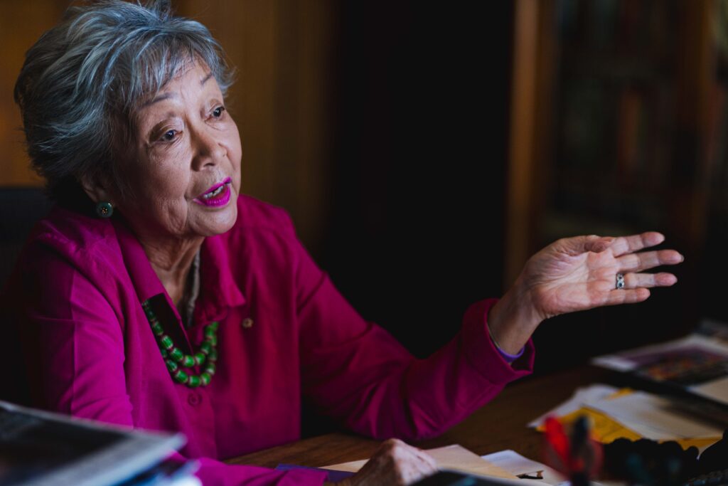 Photo of Adrienne Clarkson speaking.